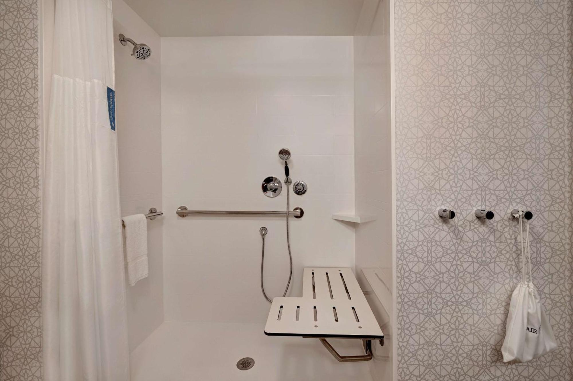 Hampton Inn Crown Point, In Exteriör bild